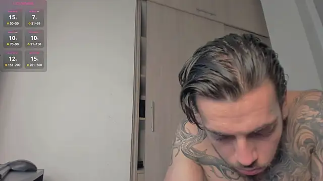 axel__blaze - Axel__Blaze's free webcam - UK Sex Cams