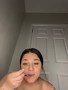 treasurebabii webcam