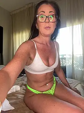 Tilly-mint webcam