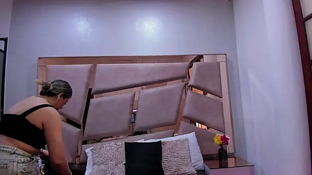 KylieGretchen webcam