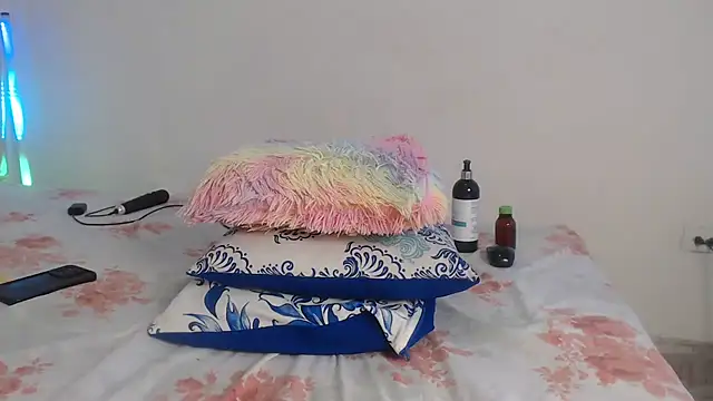 AlannaHarper webcam
