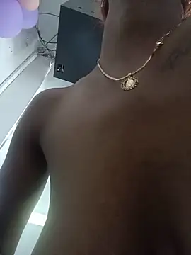 Shanelle__ webcam