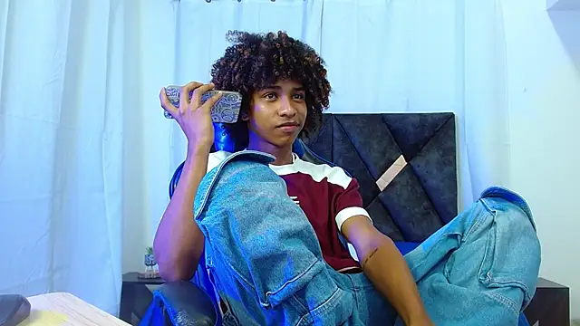 angelll18_ webcam