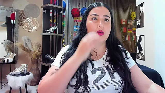 BBWLuxuryMuse webcam