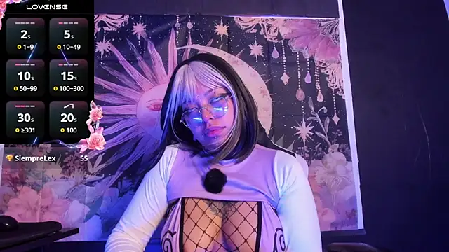 Layra_66 webcam