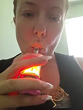 julimonroe webcam
