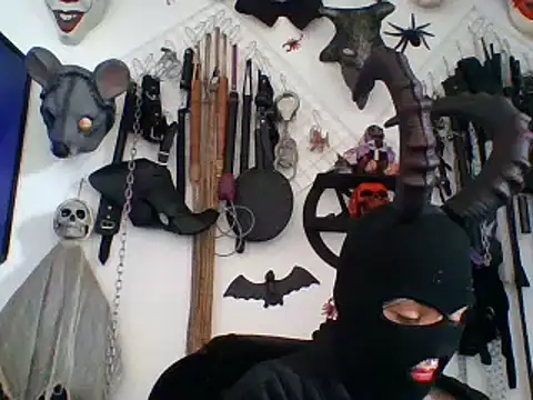 FeticheMacabre webcam