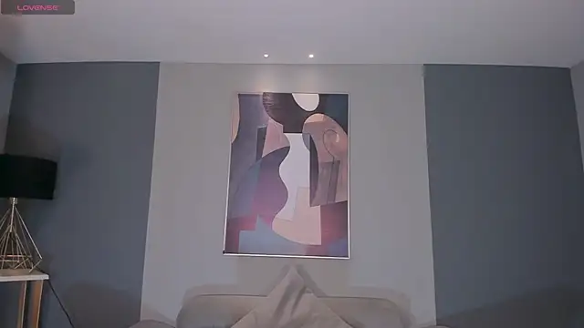 MilaLawrence webcam