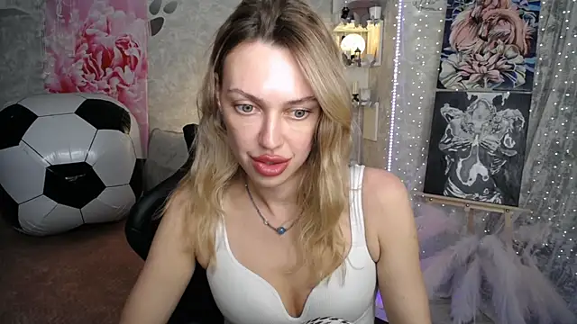 NickyAdamidi webcam