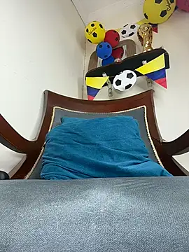 LilaRvsh webcam