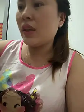 Lina-Naughty