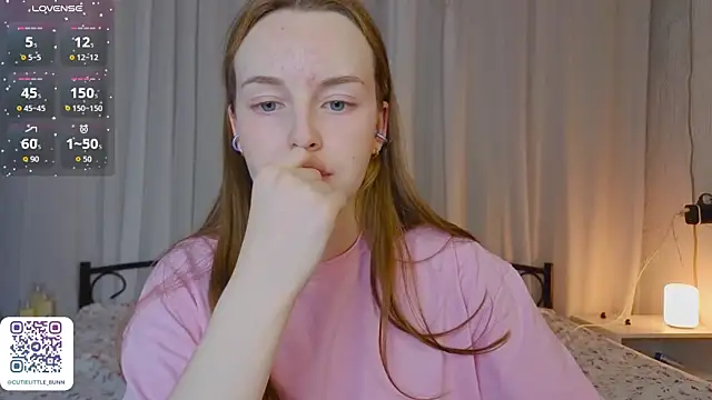 bae_cake_ webcam