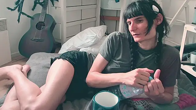CeriseLapine webcam