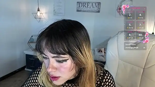 NinaSakura_Eup live sex cam