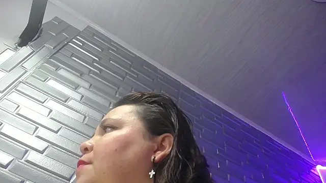 koral_busty live cam on StripChat