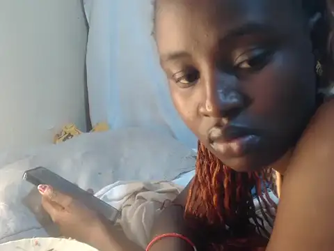 Sexxy-skinny webcam