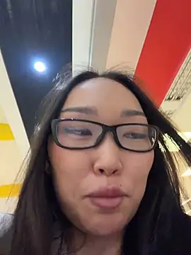trytomakememoam (F young) - let her to kiss my neck >_<