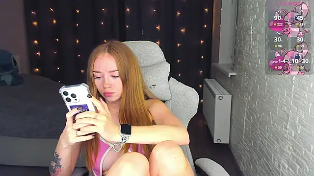 Hot_Mia_ live cam on StripChat