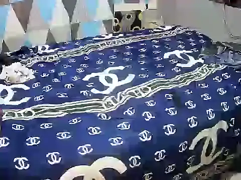 Trish_CurveCock webcam