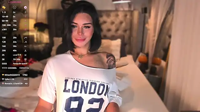 ParisianDoll webcam