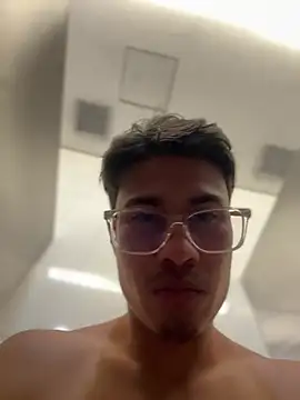 TavoHot_ Live Webcam on Stripchat