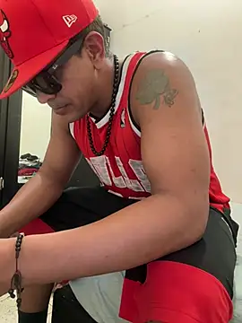 bigdick211292 webcam