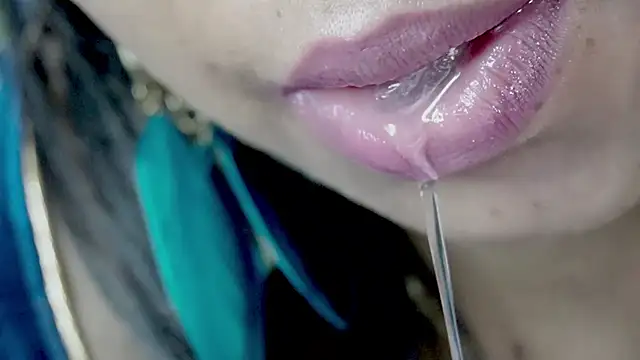 sexyhoney27 live cam on StripChat
