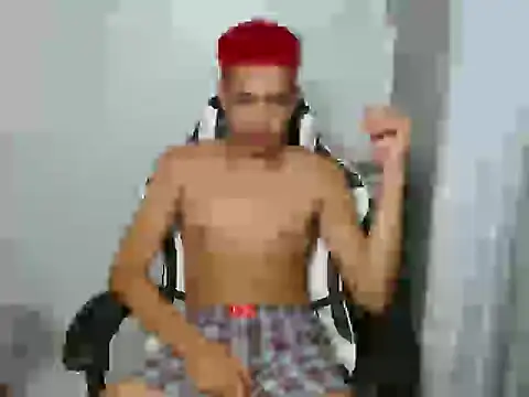 curlyasian_njxx (M twink) - public cum show