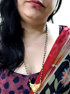 Watch Yazhini-Cam live on EroticFlix - High definition streams