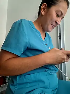 dr_edna_naughty (F young) - SHOW BOOBS