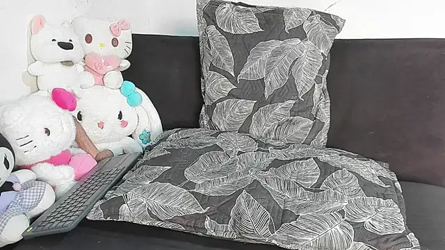 Eirlysx live cam on StripChat