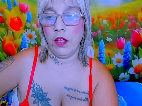 indianroxy live cam on StripChat
