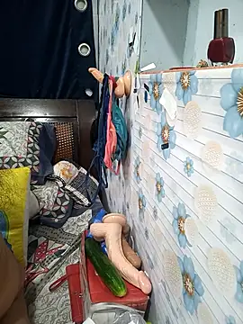tina8th live cam on StripChat
