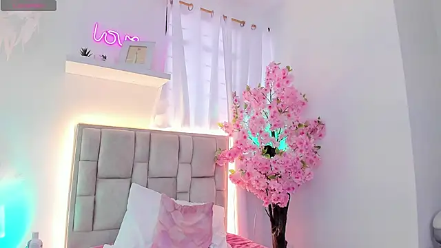 Dana_grey_ live cam on StripChat