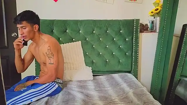 zayn_moretti - Zayn_Moretti's free webcam - UK Sex Cams