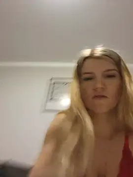 HotBlondie69