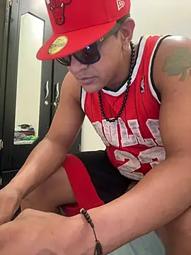 bigdick211292 webcam
