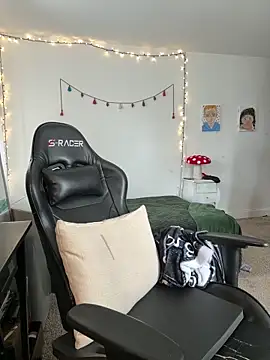 Kittybangerangbang webcam