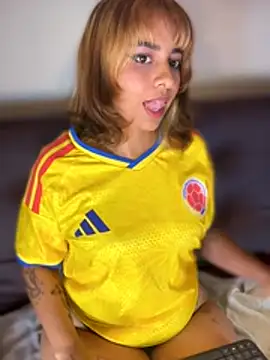 LeylaKnox webcam
