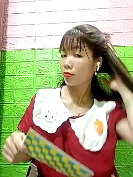 AmyLinee01 webcam