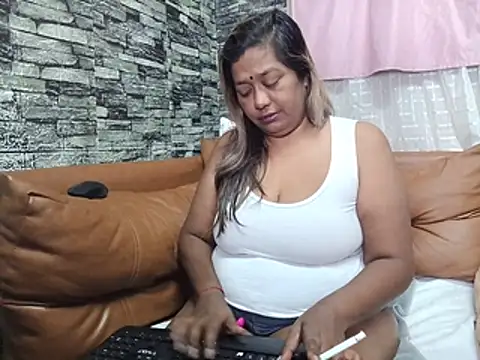 Mammabear_4u webcam