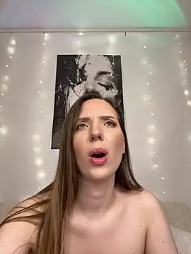LINA_ALL_EYES_ON_YOU