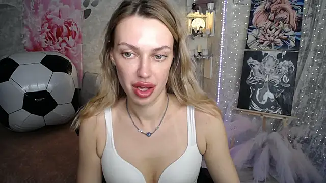 NickyAdamidi webcam