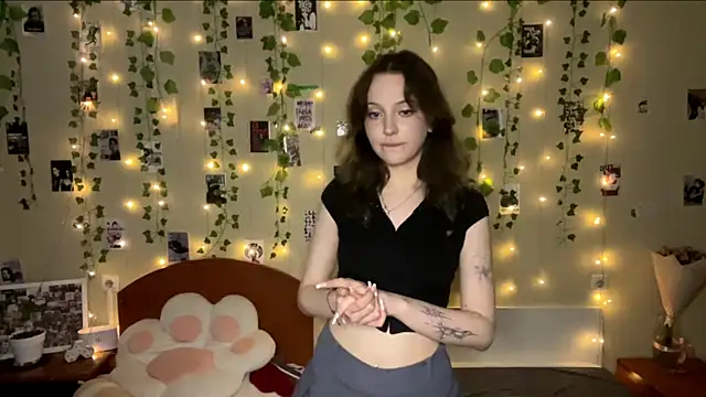 yanashowsy webcam