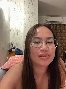 Ponthip webcam