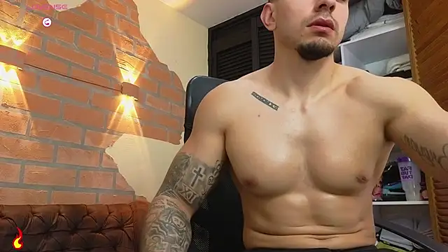 josh_miller01 (M young) - spit on my nipple
