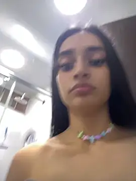 leilani_X webcam