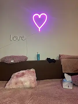 Sabrinedivinee webcam