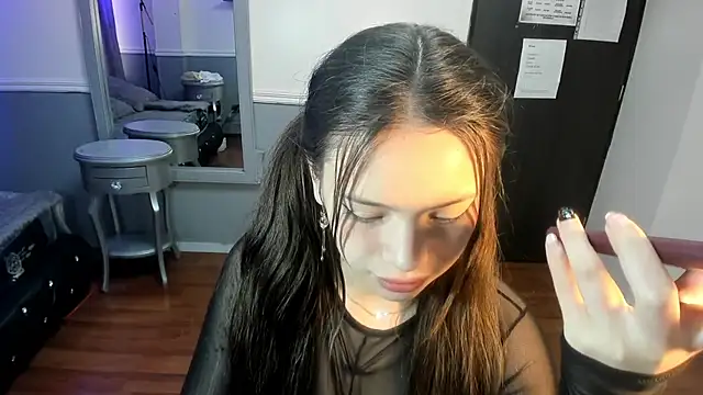 Saori_Price webcam