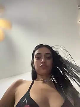 leilani_X live cam on StripChat
